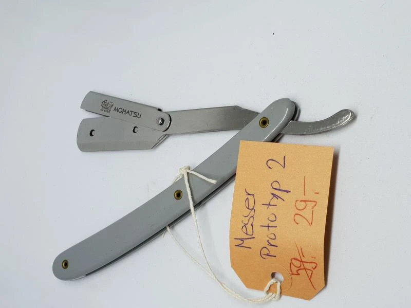 Model Prototyp 2 Metall Rasier-Messer