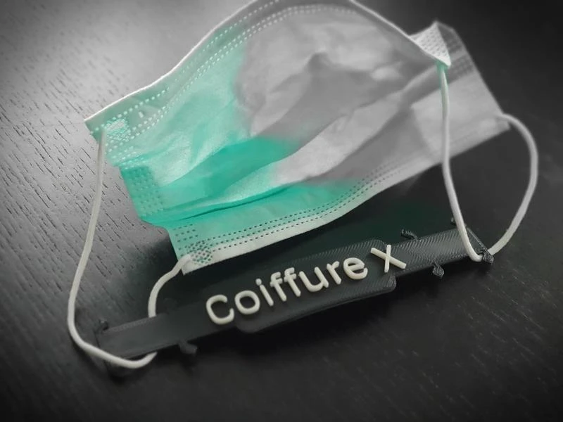 HALTERUNG FÜR SCHUTZMASKEN mit Ihrem NAMEN