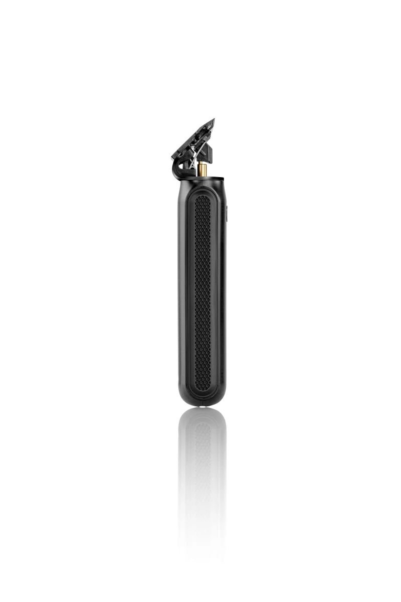 SHAVER 3 PRO Elektrischer Rasierapparat mit drei Klingen