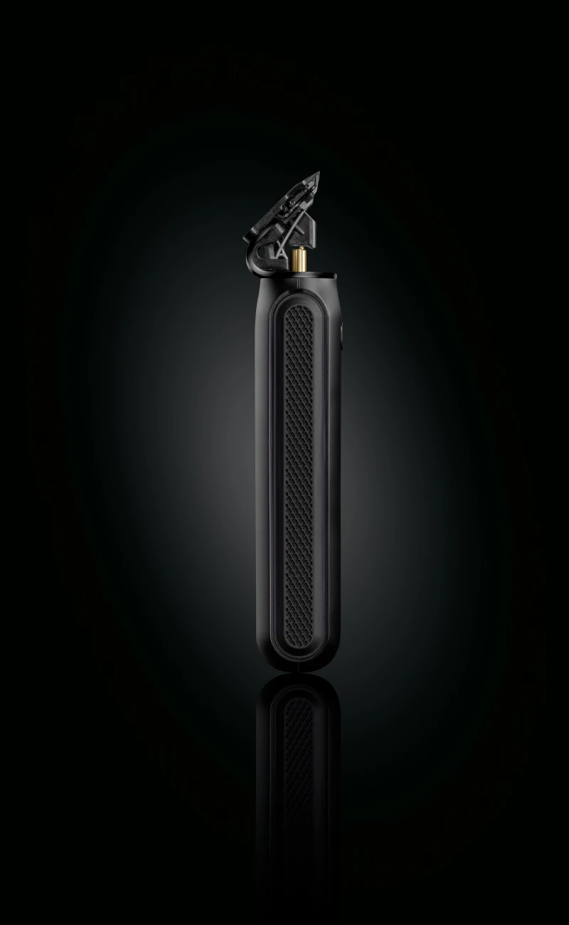 SHAVER 3 PRO Elektrischer Rasierapparat mit drei Klingen