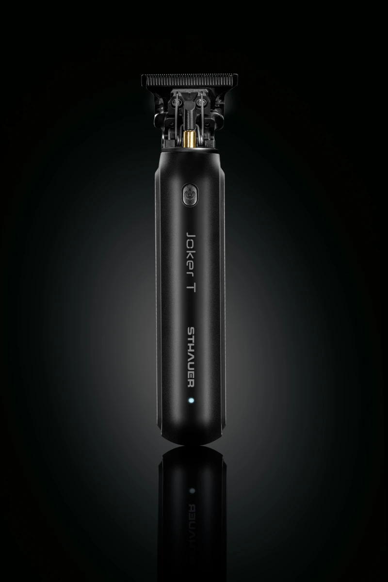 SHAVER 3 PRO Elektrischer Rasierapparat mit drei Klingen